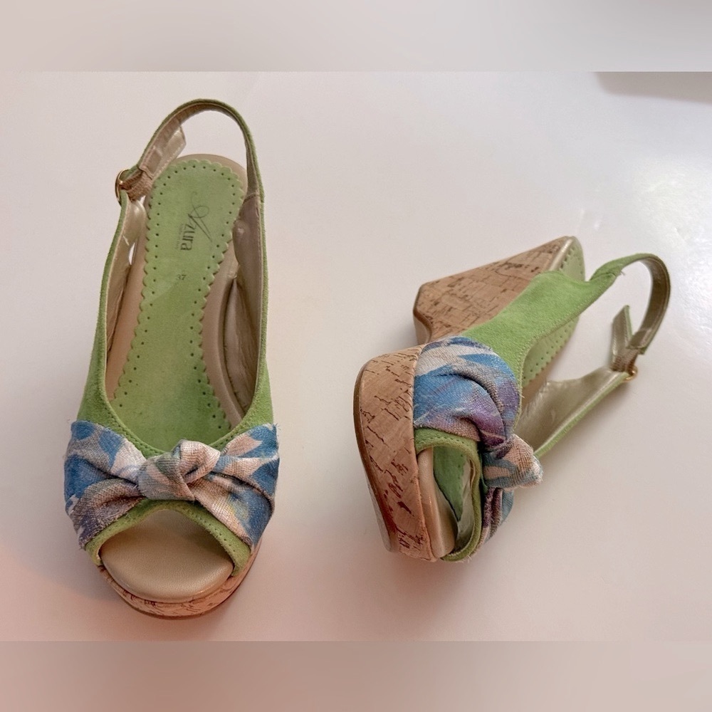 AZURA MADE IN ITALY Green and Blue Wedge Sandals